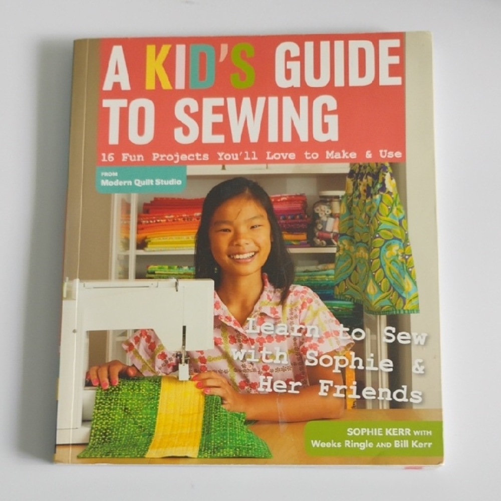 A Kid's Guide to Sewing Book Hobby Crafter Homeschool Arts and Craft Hand Sewn